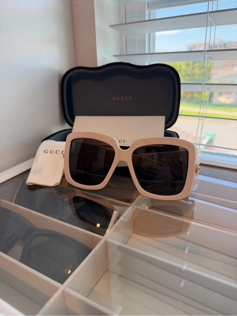 AUTHENTIC Gucci Women's Oversized Square Sunglasses in Ivory